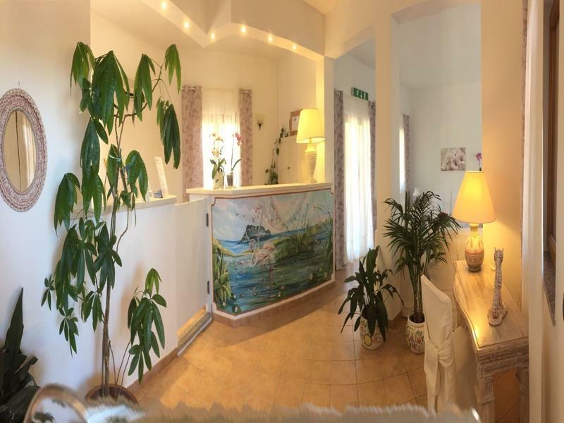 Гостевой дом Relais Fenicottero Rosa Порто-Таверна Экстерьер фото